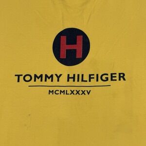 Vintage 90s Tommy Hilfiger ‎ T-Shirt Men Large Fit XL yellow Spell Out Y2K
